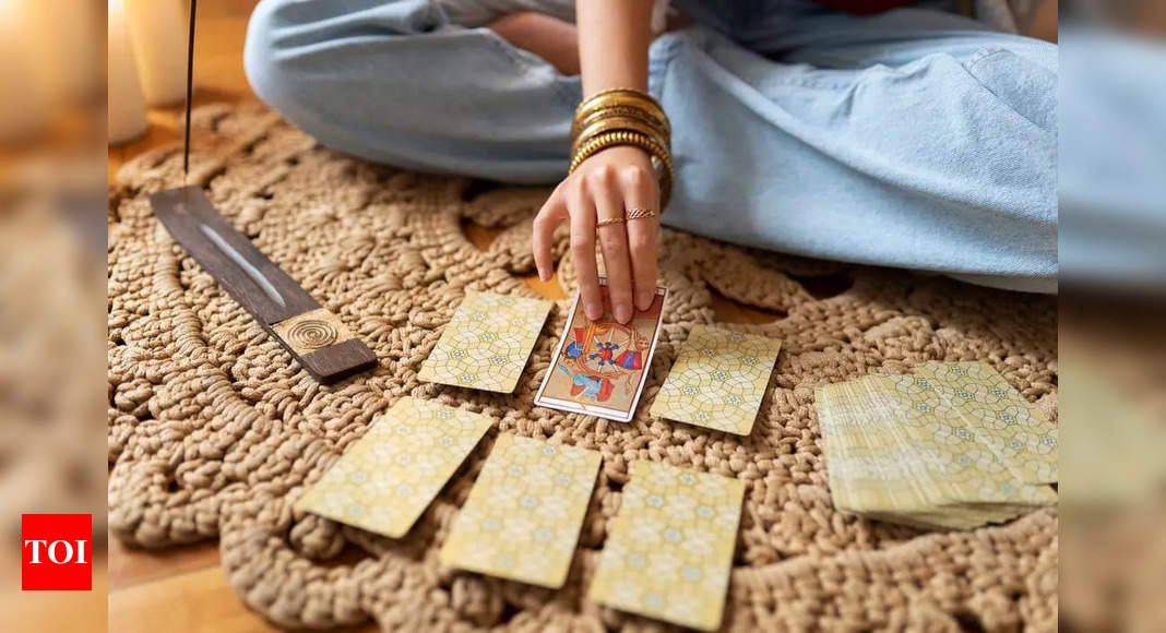 How To Use Tarot Spread To Improve Your Love Life