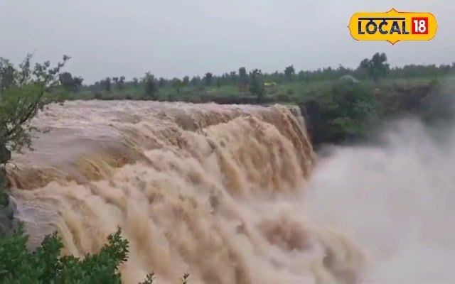 स्वर्ग से कम नहीं है यूपी का यह वाटरफॉल, उत्तराखंड-हिमाचल को देता है टक्कर, प्लान कर लें ट्रिप