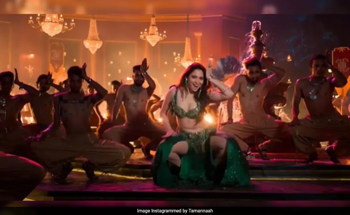 Priyanka Chopra’s Big Shout Out To Tamannaah’s Aaj Ki Raat: “This Banger…”