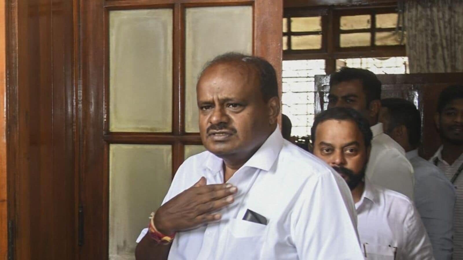 Karnataka minister Zameer Ahmed Khan’s racist remark against HD Kumaraswamy sparks row; JD(S), BJP hit back